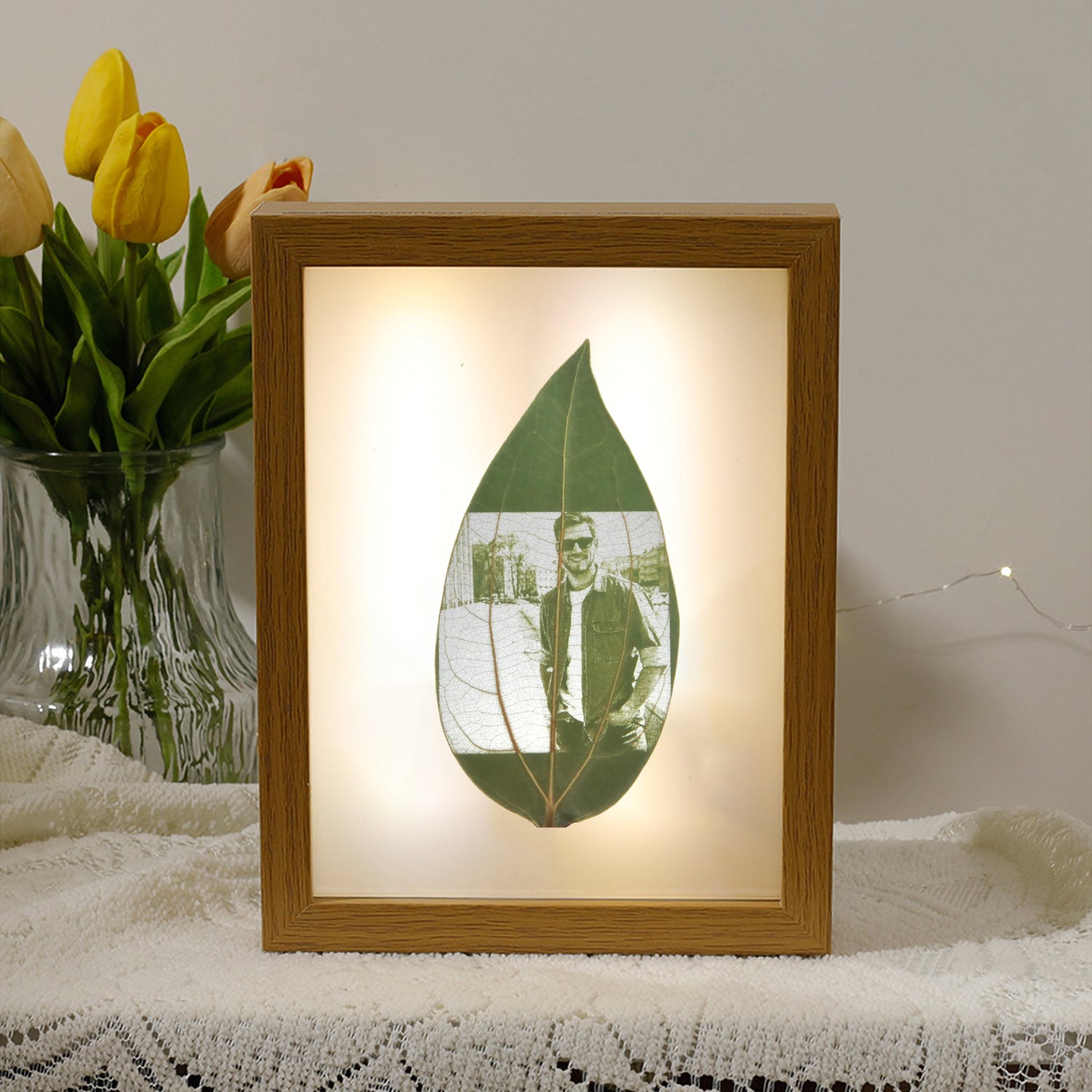 Personalized Leaf Carving Photo Art with Touch 3-Colors LED Light Frame-Cinnamomum Leaf-BoBo Craft